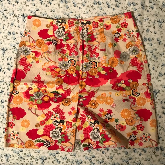 Vintage floral mini skirt - Picture 2 of 3